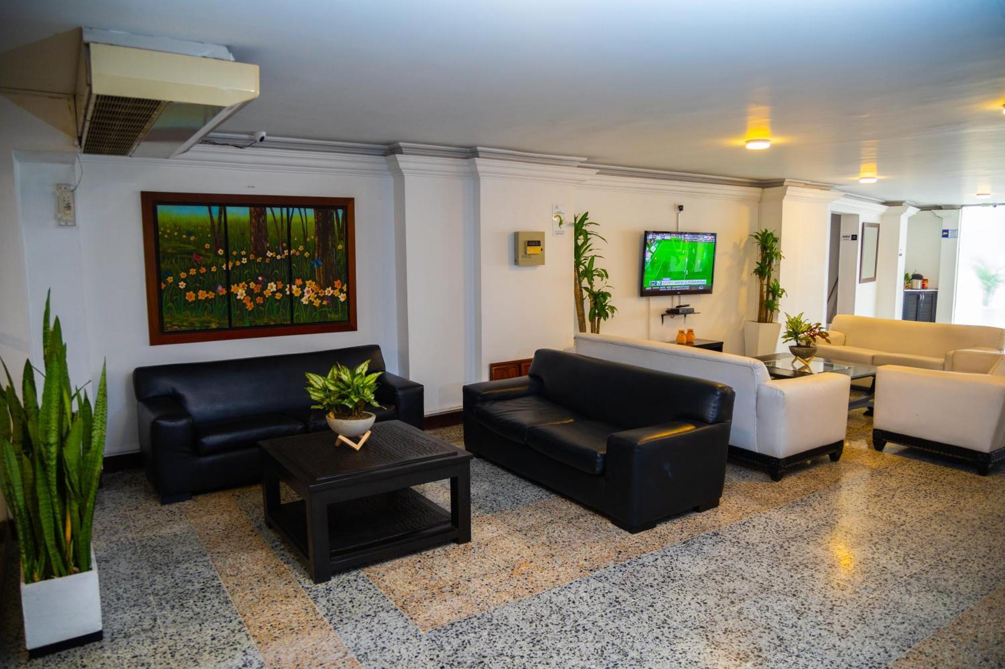 Tama Hotel Granada Real Калі Екстер'єр фото