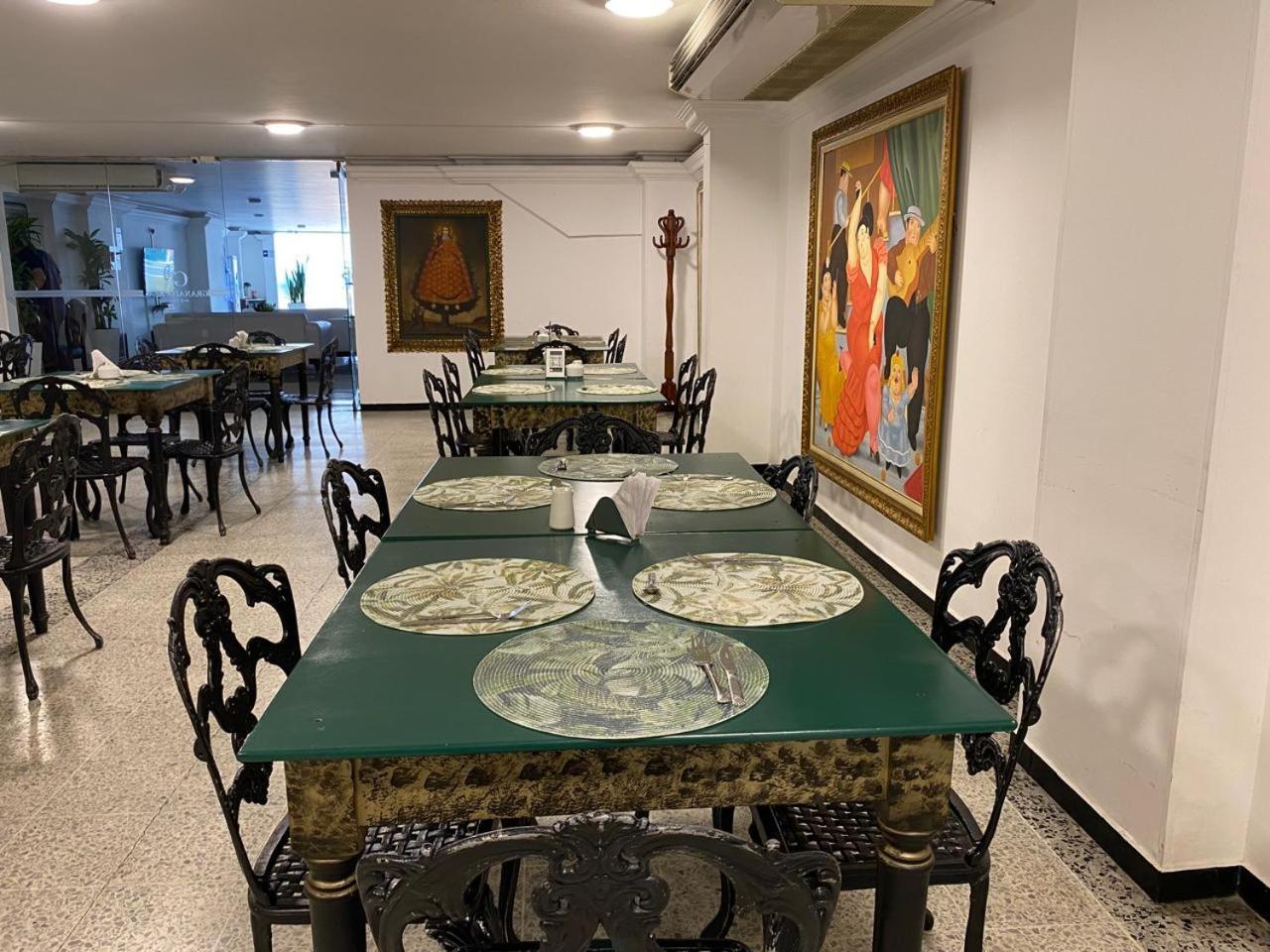 Tama Hotel Granada Real Калі Екстер'єр фото