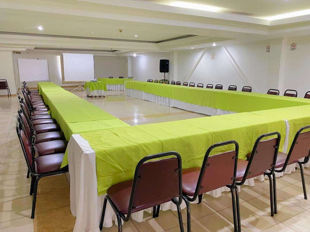 Tama Hotel Granada Real Калі Екстер'єр фото