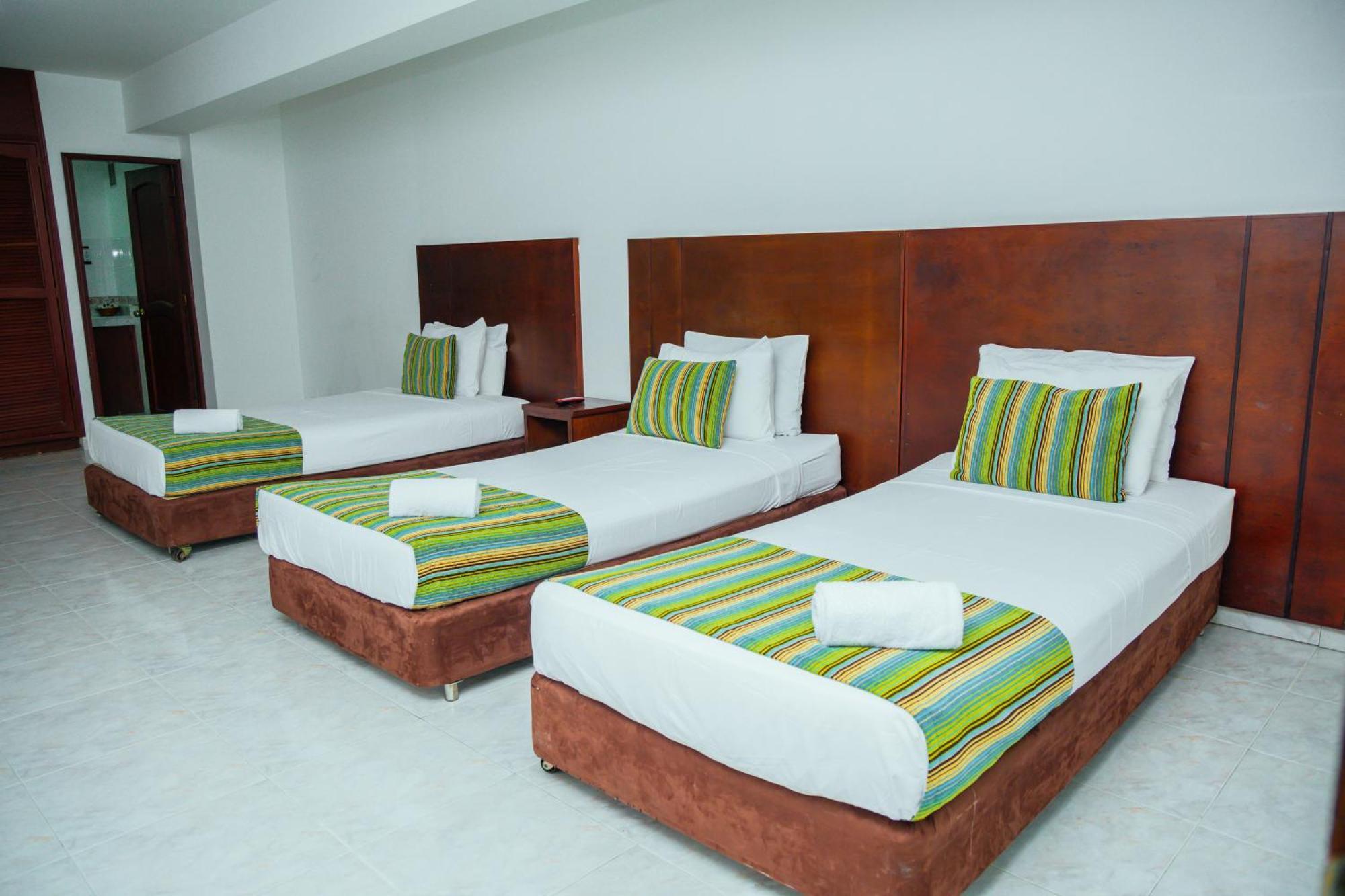 Tama Hotel Granada Real Калі Екстер'єр фото