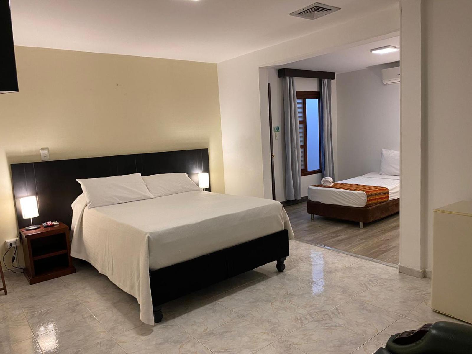 Tama Hotel Granada Real Калі Екстер'єр фото